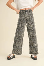 Load image into Gallery viewer, Leopard Jeans
